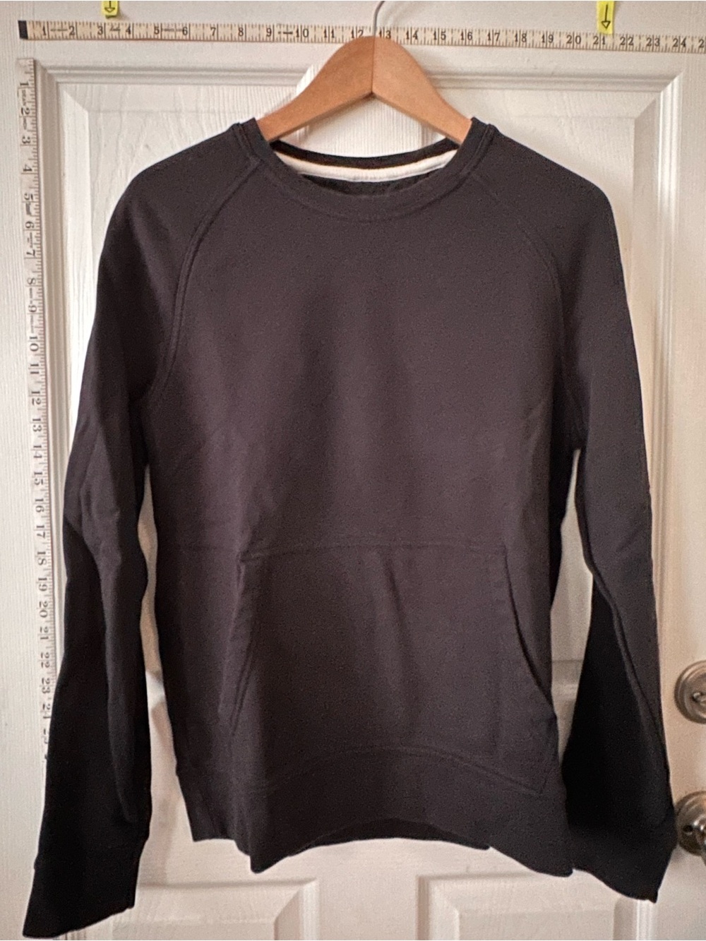 Banana Republic Black Crewneck Sweatshirt